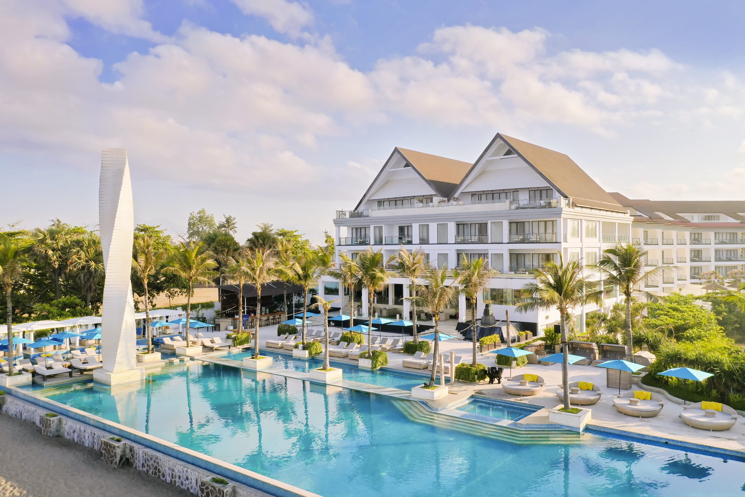 LV8 Resort Hotel